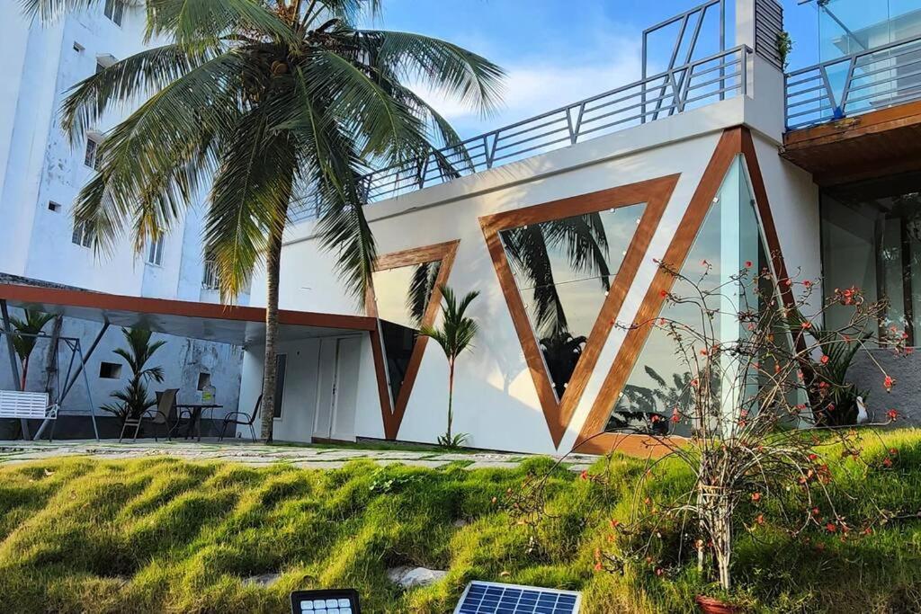 The Urban Getaway Vila Thiruvananthapuram Exterior foto