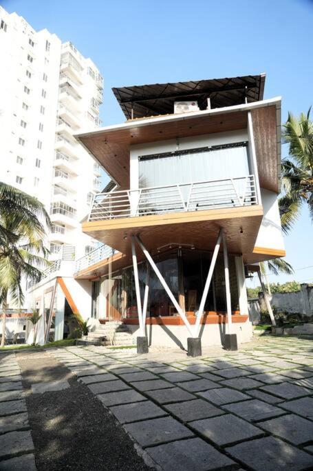 The Urban Getaway Vila Thiruvananthapuram Exterior foto